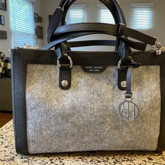 Henri Bendel Handbag - Picture 5 of 8